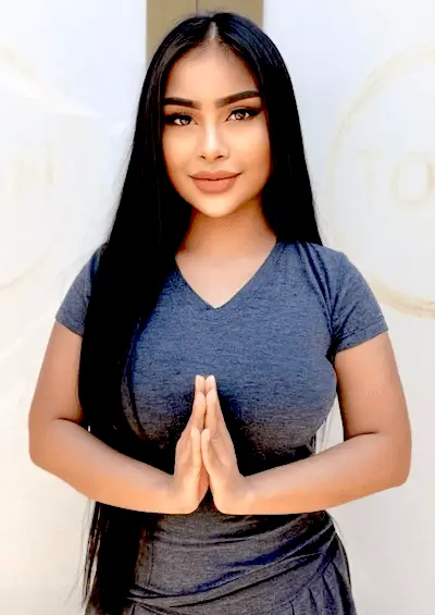 vicky-touch-wellness-therapist